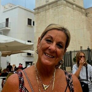 Meet your Posher, Jennie